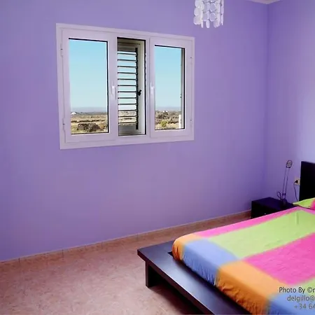 Sleeps 4 Wifi Villa *