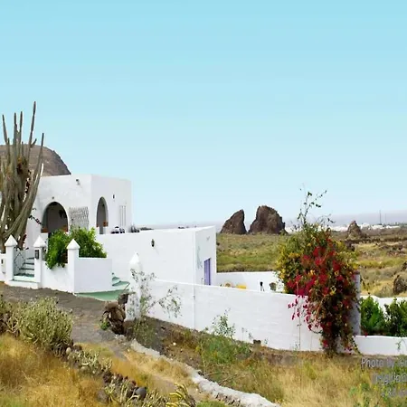 Villa Sleeps 4 Wifi